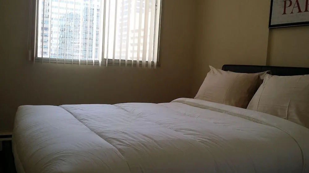 ***  5 Calgary Downtown Hotel Canada
