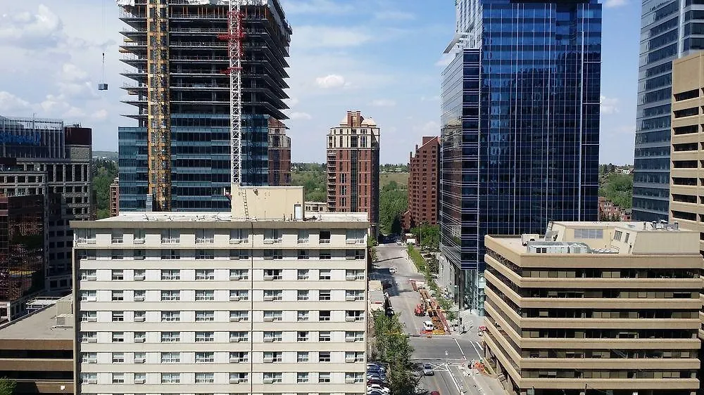 5 Calgary Downtown Hotel