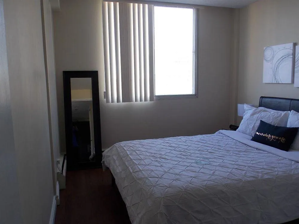 5 Calgary Downtown Hotel 3*,